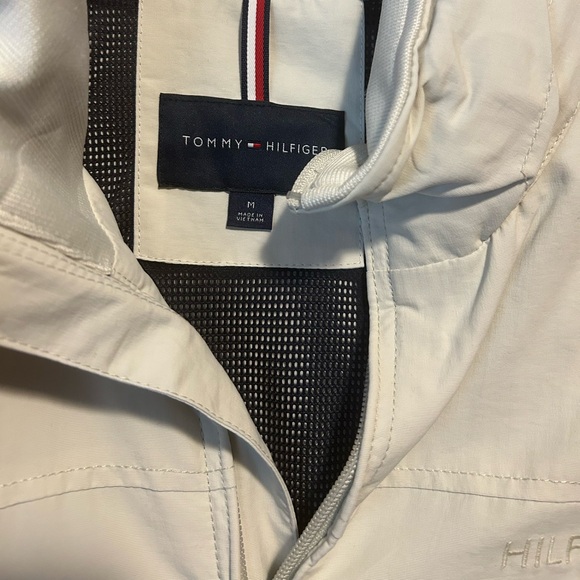Men’s Tommy Hilfiger water jacket - Picture 11 of 13